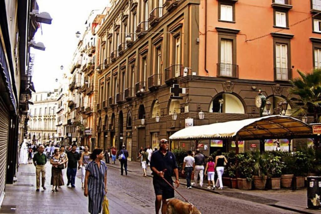 Апартаменти Casa Via Toledo. Centralissima E Vicina Al Porto Неаполь Екстер'єр фото
