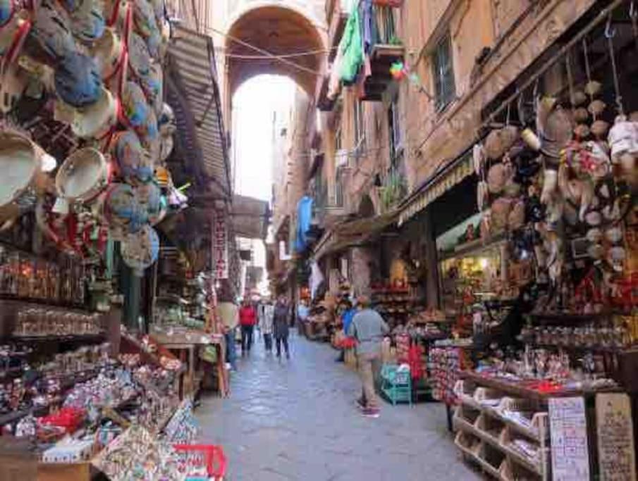 Апартаменти Casa Via Toledo. Centralissima E Vicina Al Porto Неаполь Екстер'єр фото