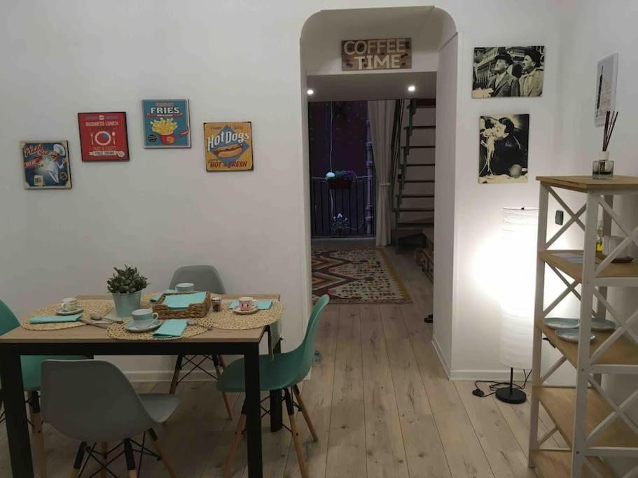 Апартаменти Casa Via Toledo. Centralissima E Vicina Al Porto Неаполь Екстер'єр фото