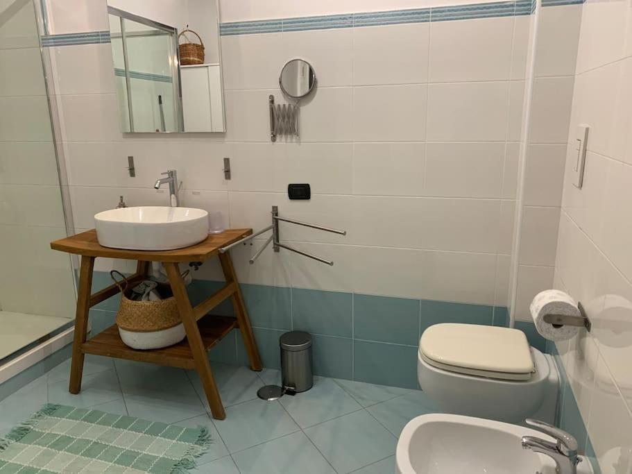 Апартаменти Casa Via Toledo. Centralissima E Vicina Al Porto Неаполь Екстер'єр фото